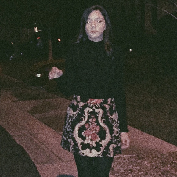 Meet your Posher, Martha - Picture 2 of 4